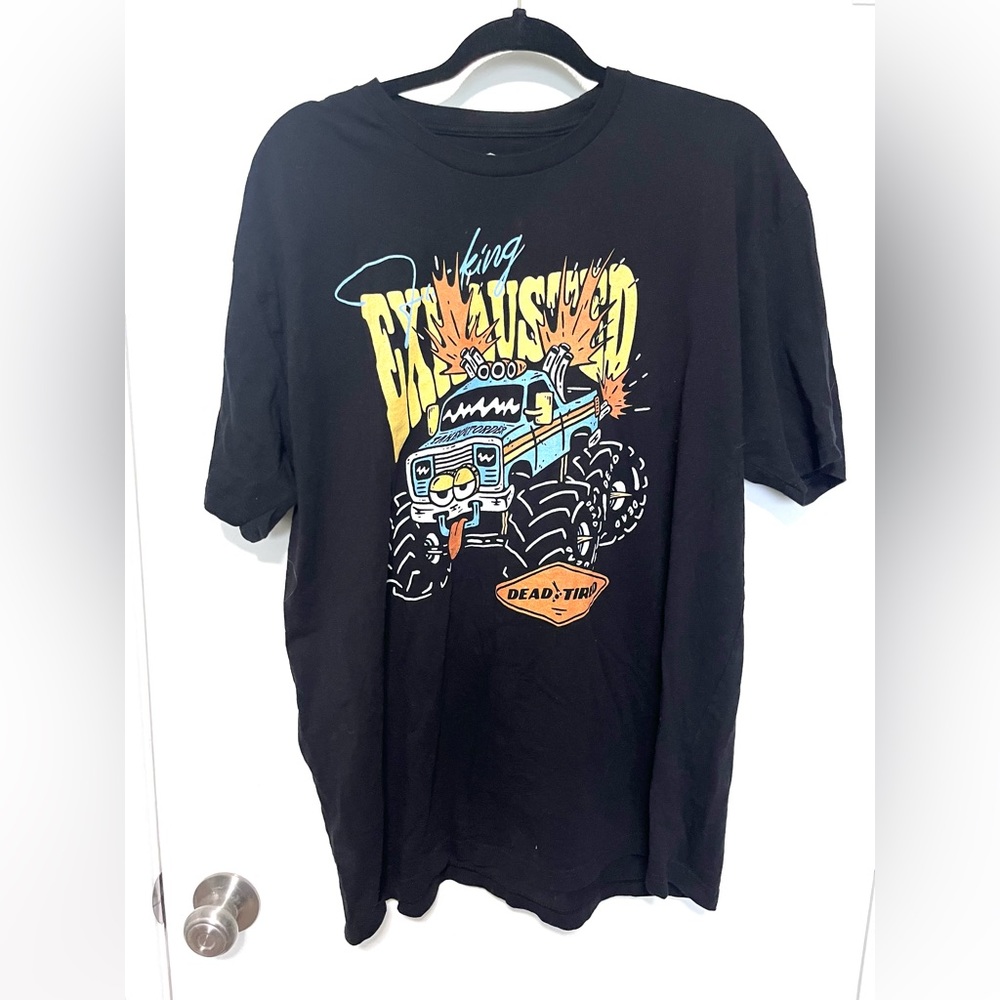 Graphic tee shirt